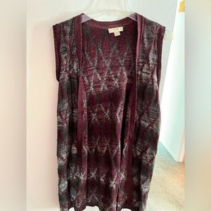 Christopher and banks 2x sweater vest. Purple black and gray diamond pattern.